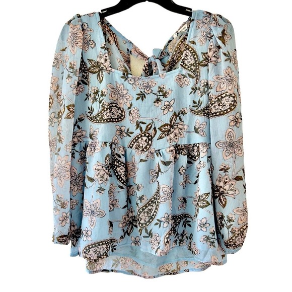 American Eagle Outfitters Tops - American eagle paisly floral fluttered sleeve blouse Womens size small
